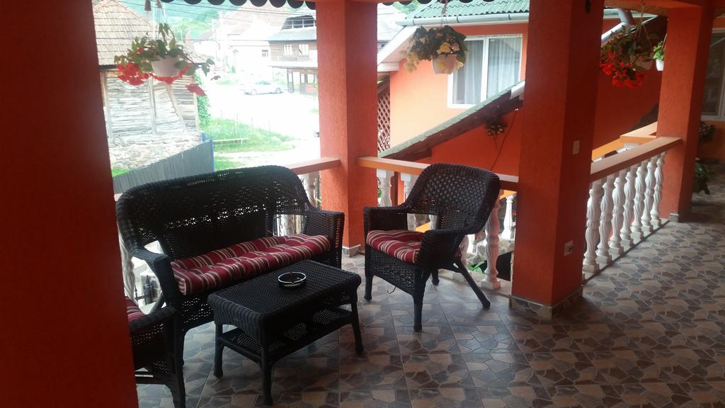 Pensiunea Anisoara Chiscau Luaran gambar